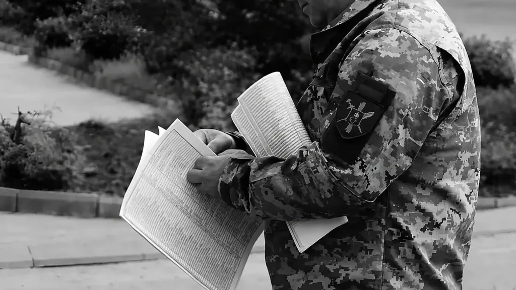 Повістку можуть принести прямо додому: хто має на це право